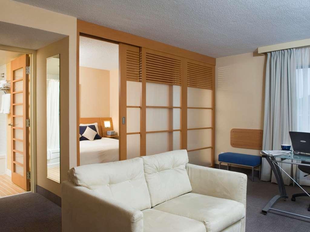 Doubletree By Hilton Ottawa Downtown Ξενοδοχείο Δωμάτιο φωτογραφία