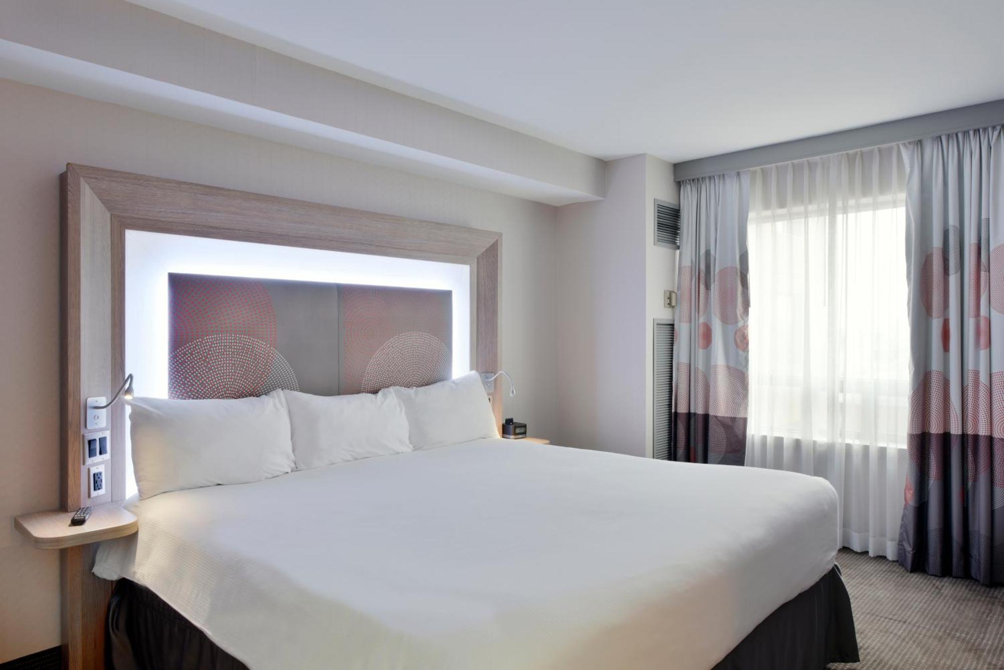 Doubletree By Hilton Ottawa Downtown Ξενοδοχείο Εξωτερικό φωτογραφία