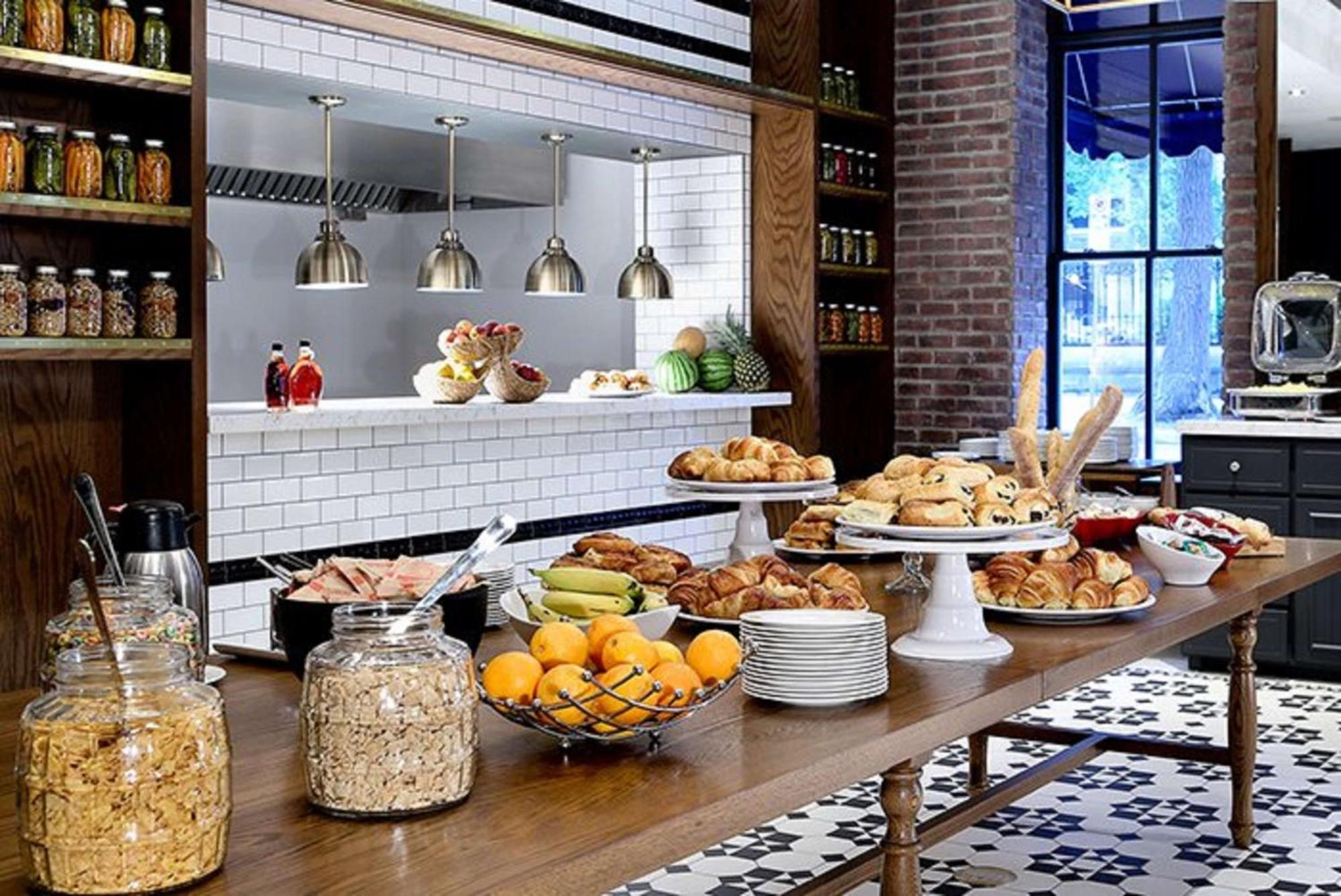 Doubletree By Hilton Ottawa Downtown Ξενοδοχείο Εξωτερικό φωτογραφία