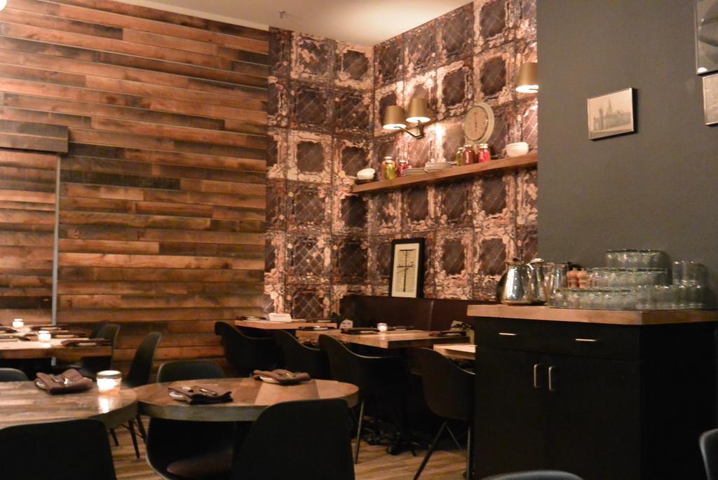 Doubletree By Hilton Ottawa Downtown Ξενοδοχείο Εξωτερικό φωτογραφία