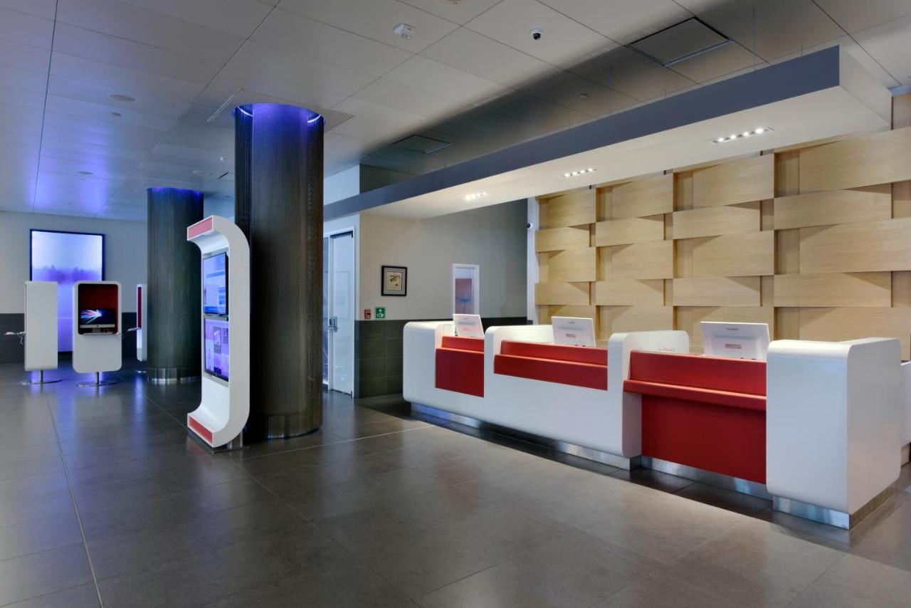Doubletree By Hilton Ottawa Downtown Ξενοδοχείο Εξωτερικό φωτογραφία